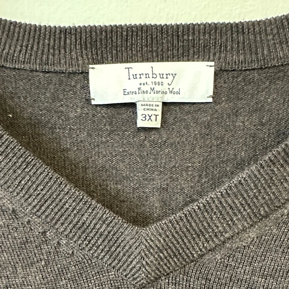 Turnbury 100% Merino Wool Cocolate Brown Heather V-Neck Sweater